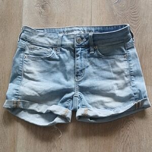 American Eagle Outfitters Women's Faded Blue Jean Shorts